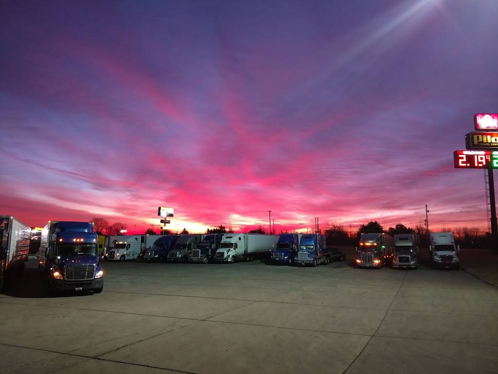 Pilot Travel Center | restaurant | 1701 W Ashley Rd, Boonville, MO 65233, USA | 6608829120 OR +1 660-882-9120
