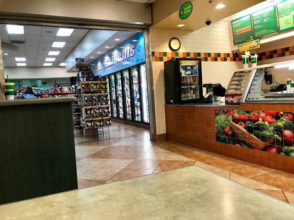 Subway Restaurants | restaurant | 14264 Valley Blvd, Fontana, CA 92335, USA | 9098540692 OR +1 909-854-0692