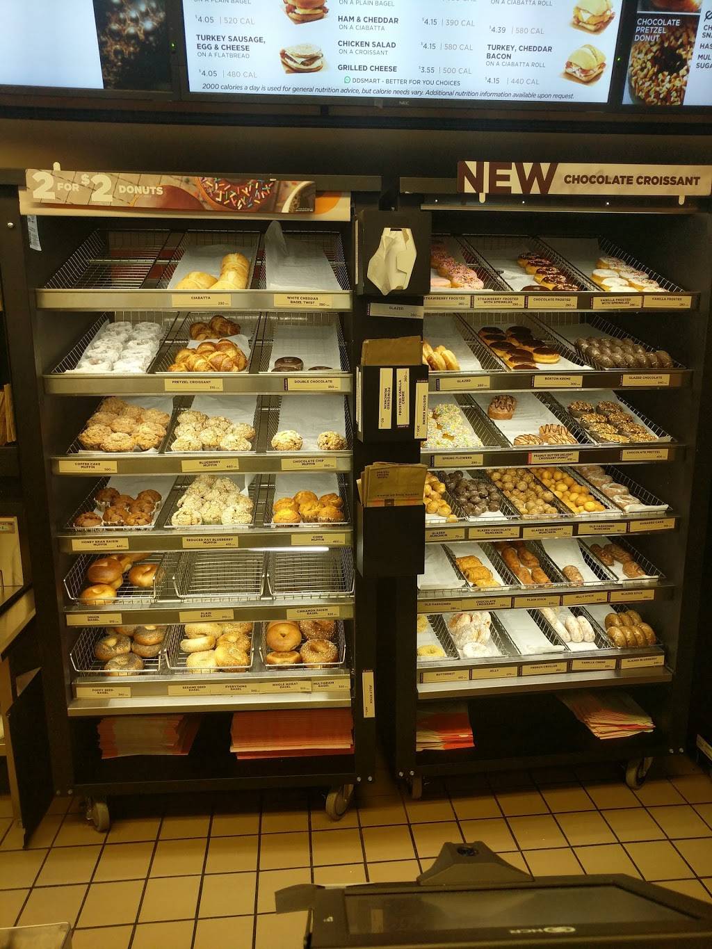 Dunkin Donuts | cafe | 4 Connecticut Turnpike, Fairfield, CT 06825, USA | 2039275261 OR +1 203-927-5261