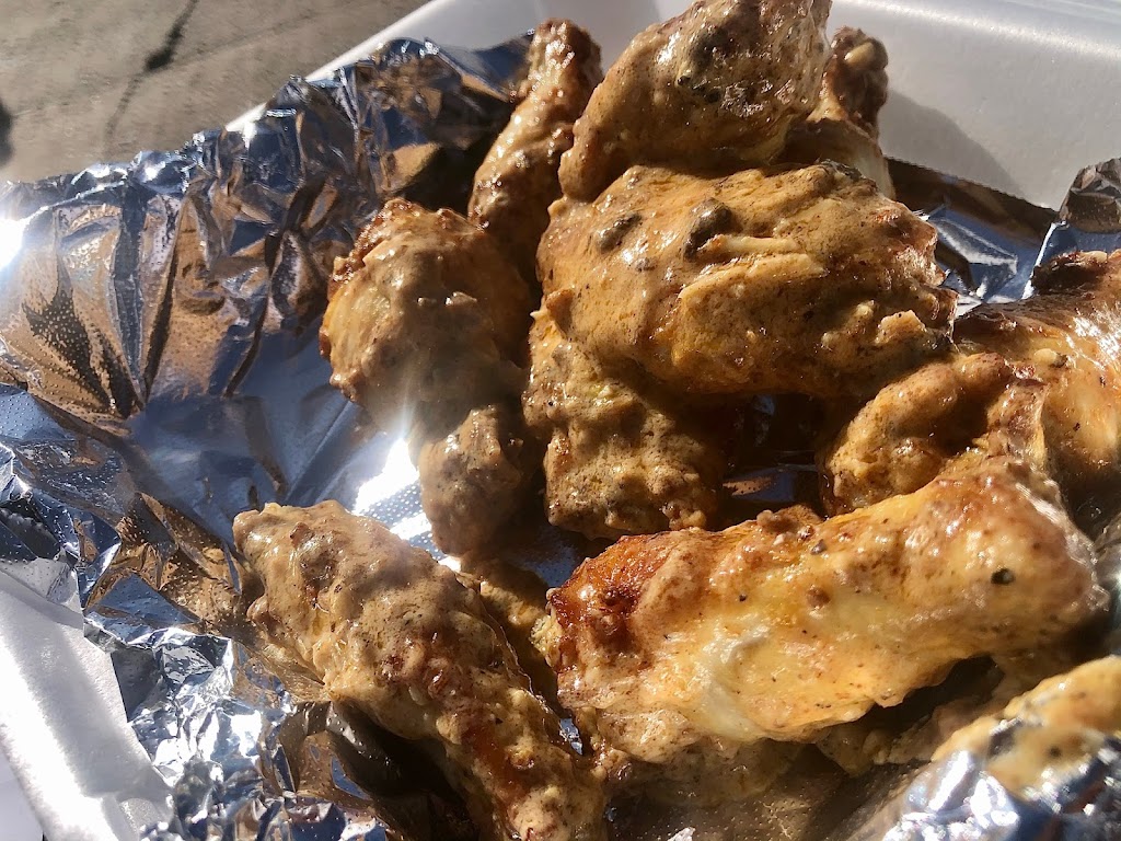 Doggybag Wings | restaurant | 2111 Holly Hall St, Houston, TX 77054, USA | 8325968569 OR +1 832-596-8569