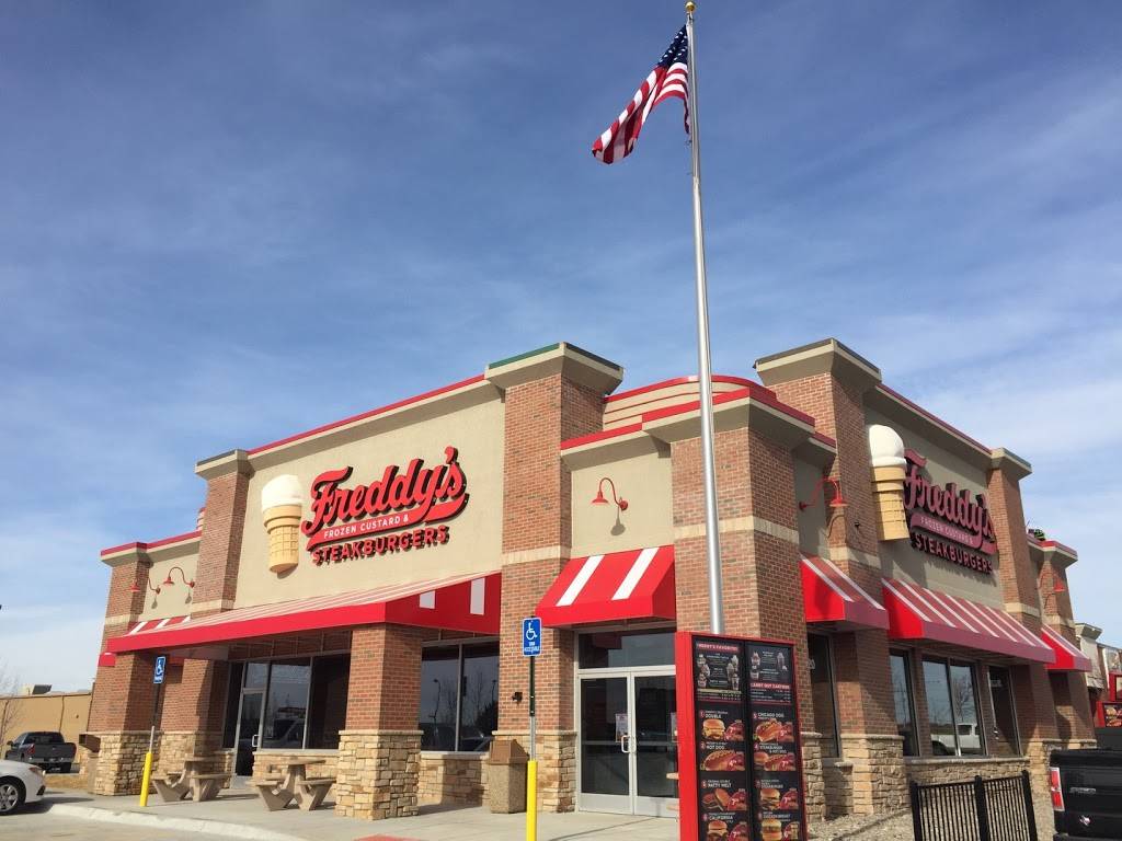 Freddys Frozen Custard & Steakburgers | restaurant | 2920 S 180th St, Omaha, NE 68130, USA | 4022814100 OR +1 402-281-4100