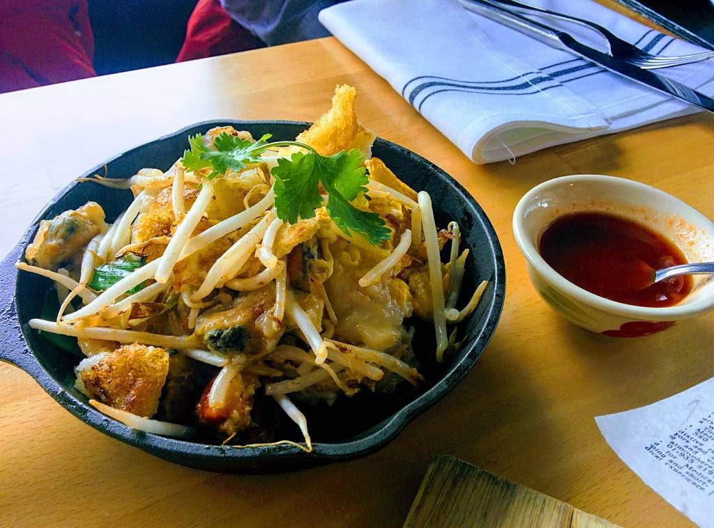 Lots of Eats Thai Kitchen | restaurant | 1211 Osgood St, North Andover, MA 01845, USA | 9786828888 OR +1 978-682-8888