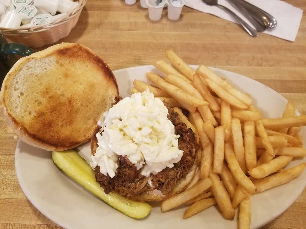 SeaSonS Adirondack Café | restaurant | 12228 NY-28, Woodgate, NY 13494, USA | 3153926556 OR +1 315-392-6556