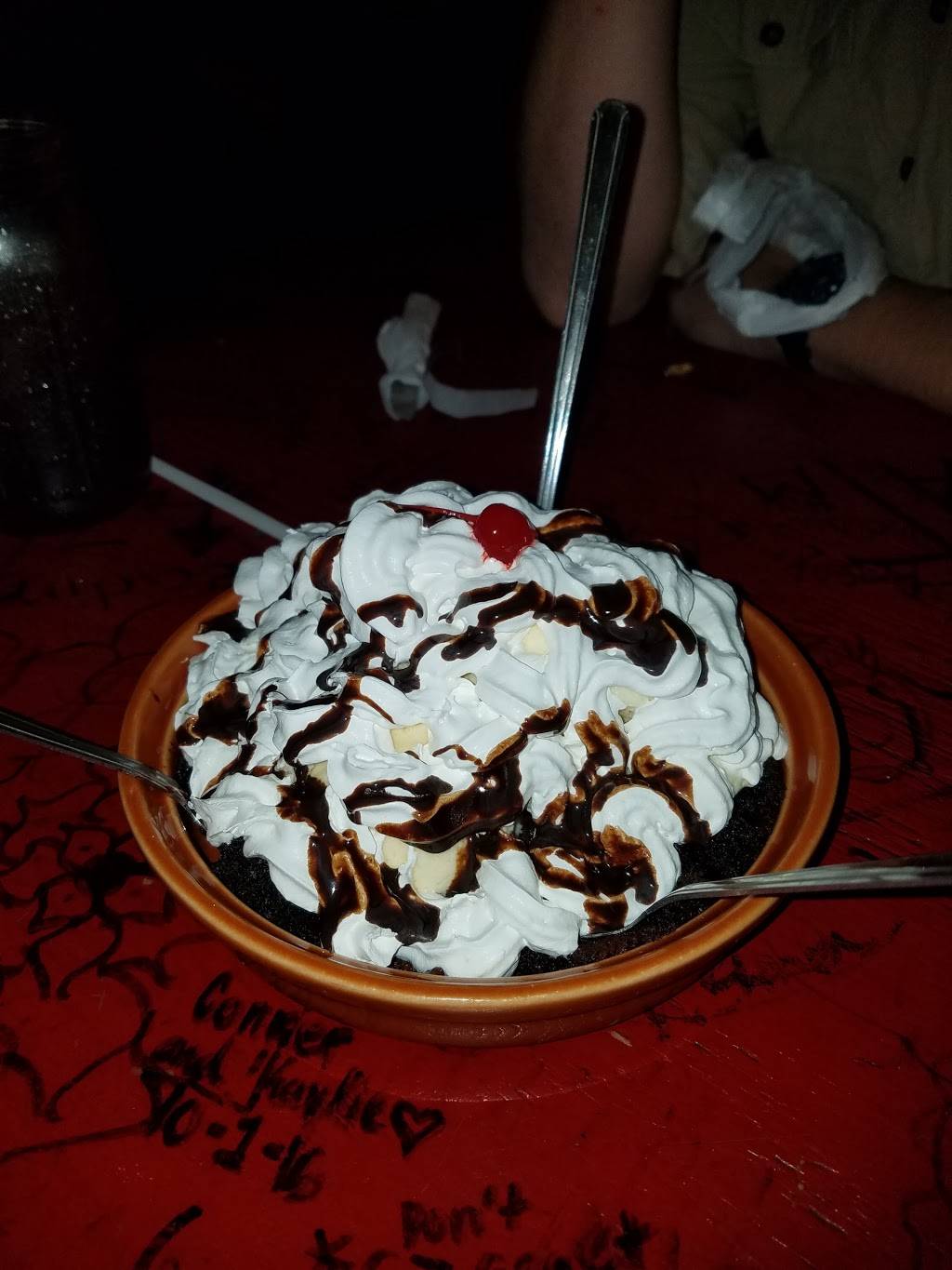 Loco Coyote Grill | restaurant | 1795 Co Rd 1004, Glen Rose, TX 76043, USA | 2548972324 OR +1 254-897-2324