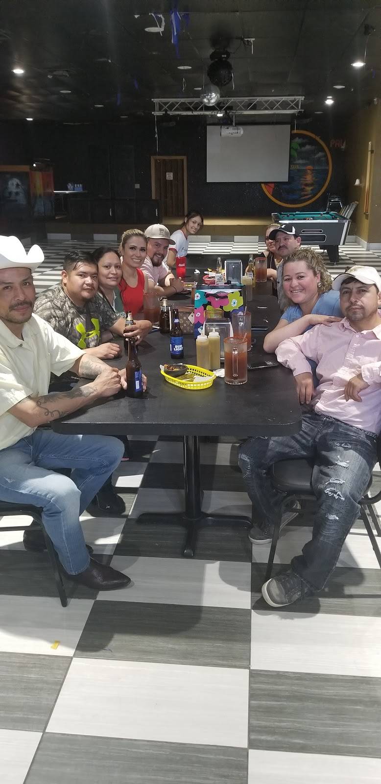 Las Palmas Bar & Grill | restaurant | 321 2nd St E, Ottumwa, IA 52501, USA | 6416821902 OR +1 641-682-1902