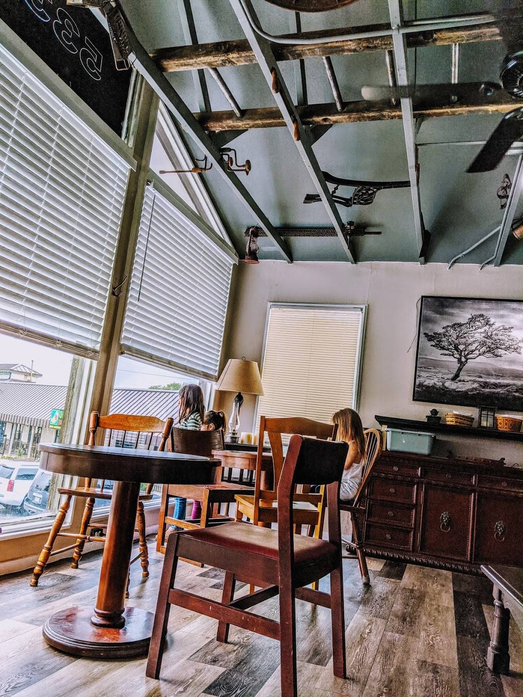 PB&J with Tay | restaurant | 5335 McCullough Ave, San Antonio, TX 78212, USA | 2105188299 OR +1 210-518-8299