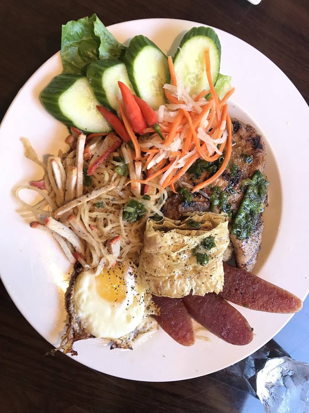 Viet Village | restaurant | 4514, 16571 S Tamiami Trail, Fort Myers, FL 33908, USA | 2392088368 OR +1 239-208-8368