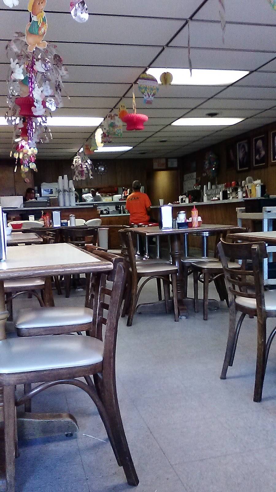 Home Folks Cafe | cafe | 209 E Main St, Cherryville, NC 28021, USA | 7044359336 OR +1 704-435-9336