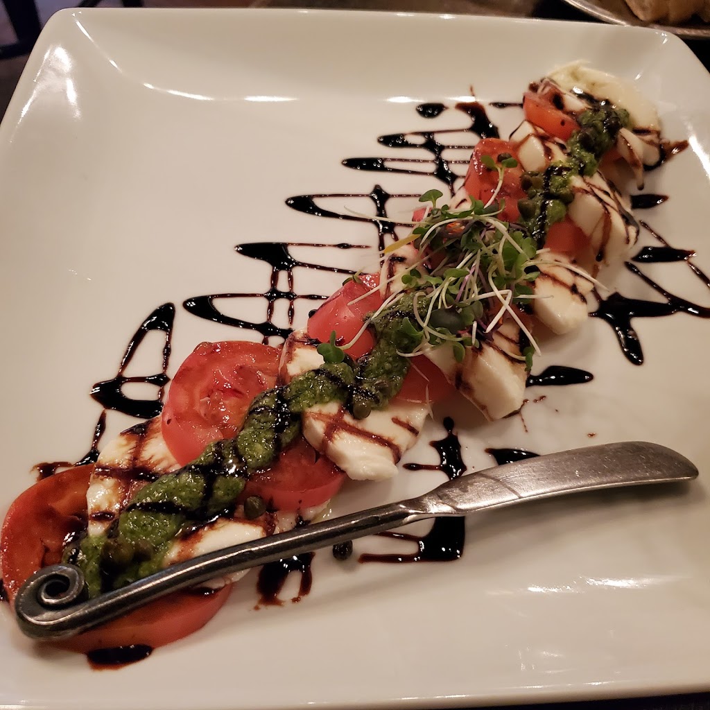 Monets Wine Bistro | restaurant | 120 S E St, Exeter, CA 93221, USA | 5595929453 OR +1 559-592-9453