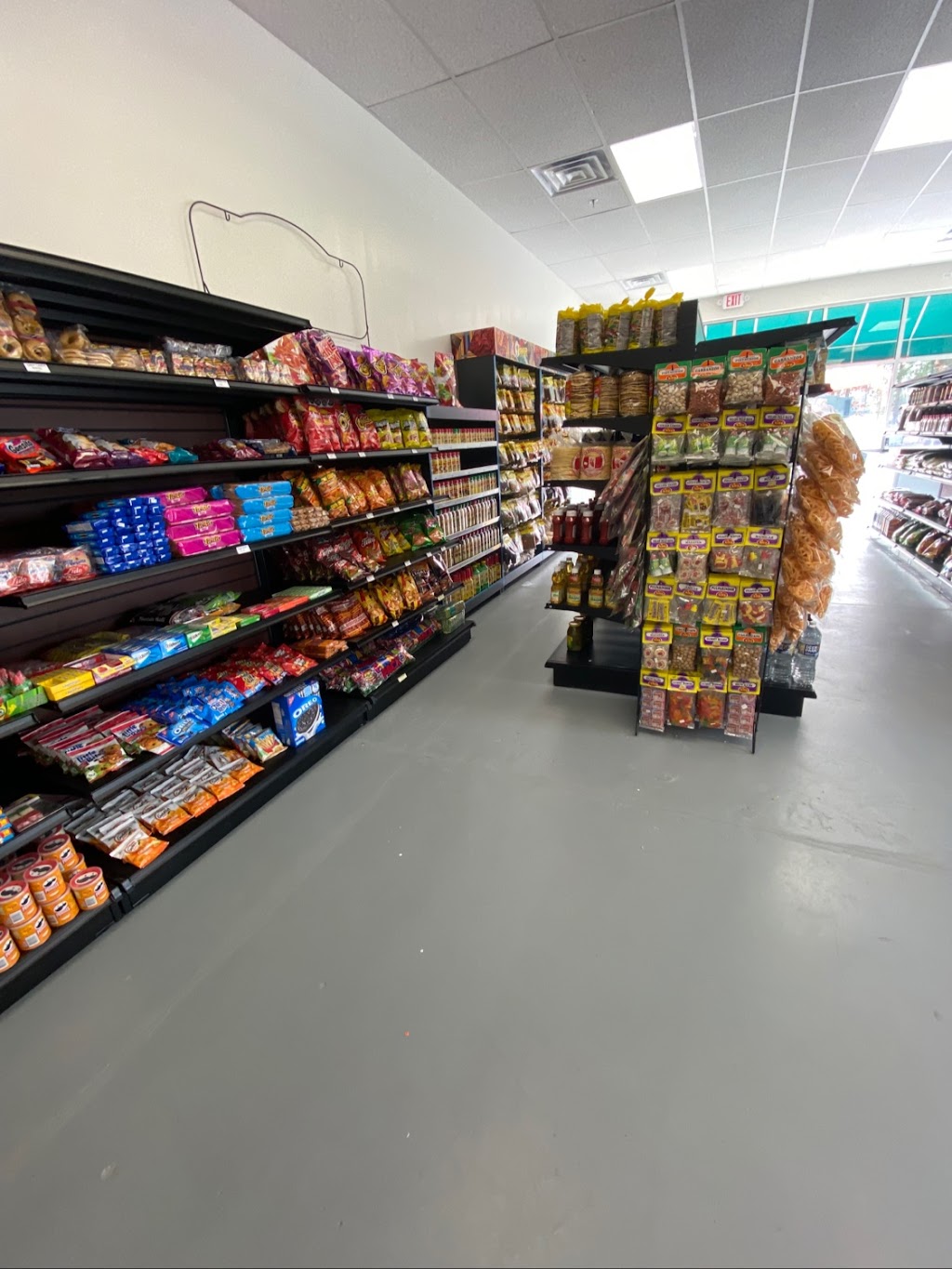 Mex-Mart & Deli | restaurant | 24630 Southpoint Dr suite 100, Chantilly, VA 20152, USA | 7039950302 OR +1 703-995-0302