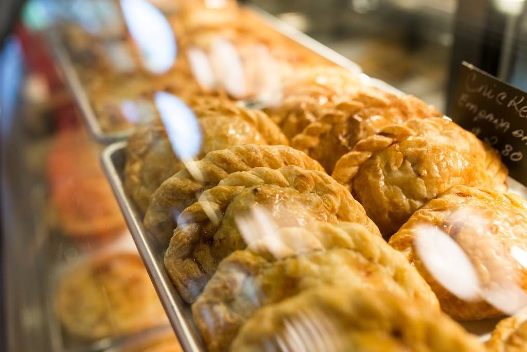 Itar Bistro • Market | restaurant | 7065 Westpointe Blvd #100, Orlando, FL 32835, USA | 4077570553 OR +1 407-757-0553