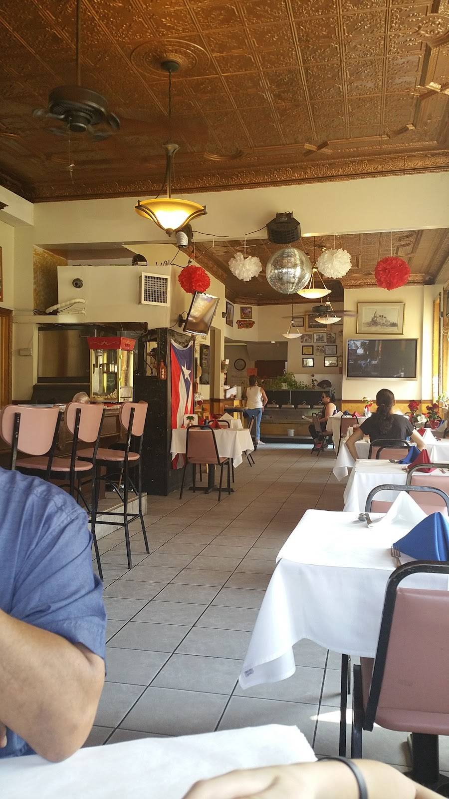 Karini II Restaurant | restaurant | 299 New Brunswick Ave, Perth Amboy, NJ 08861, USA | 7323240760 OR +1 732-324-0760