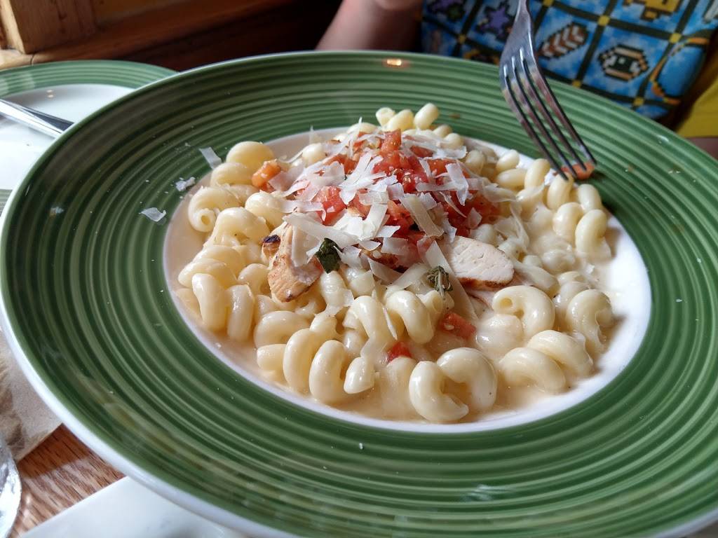 Applebees Grill + Bar | restaurant | 12970 Fair Lakes Shopping Center, Fairfax, VA 22033, USA | 7038029855 OR +1 703-802-9855