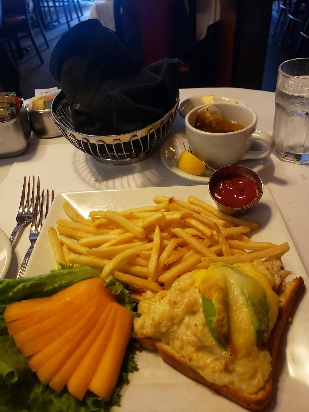 LUCETIS | restaurant | 109 W 25th Ave, San Mateo, CA 94403, USA | 6505741256 OR +1 650-574-1256