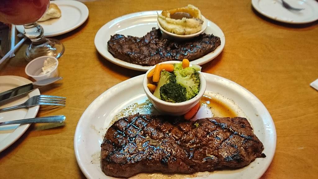 Texas Roadhouse | restaurant | 10051 N Metro Pkwy E, Phoenix, AZ 85051, USA | 6029442118 OR +1 602-944-2118
