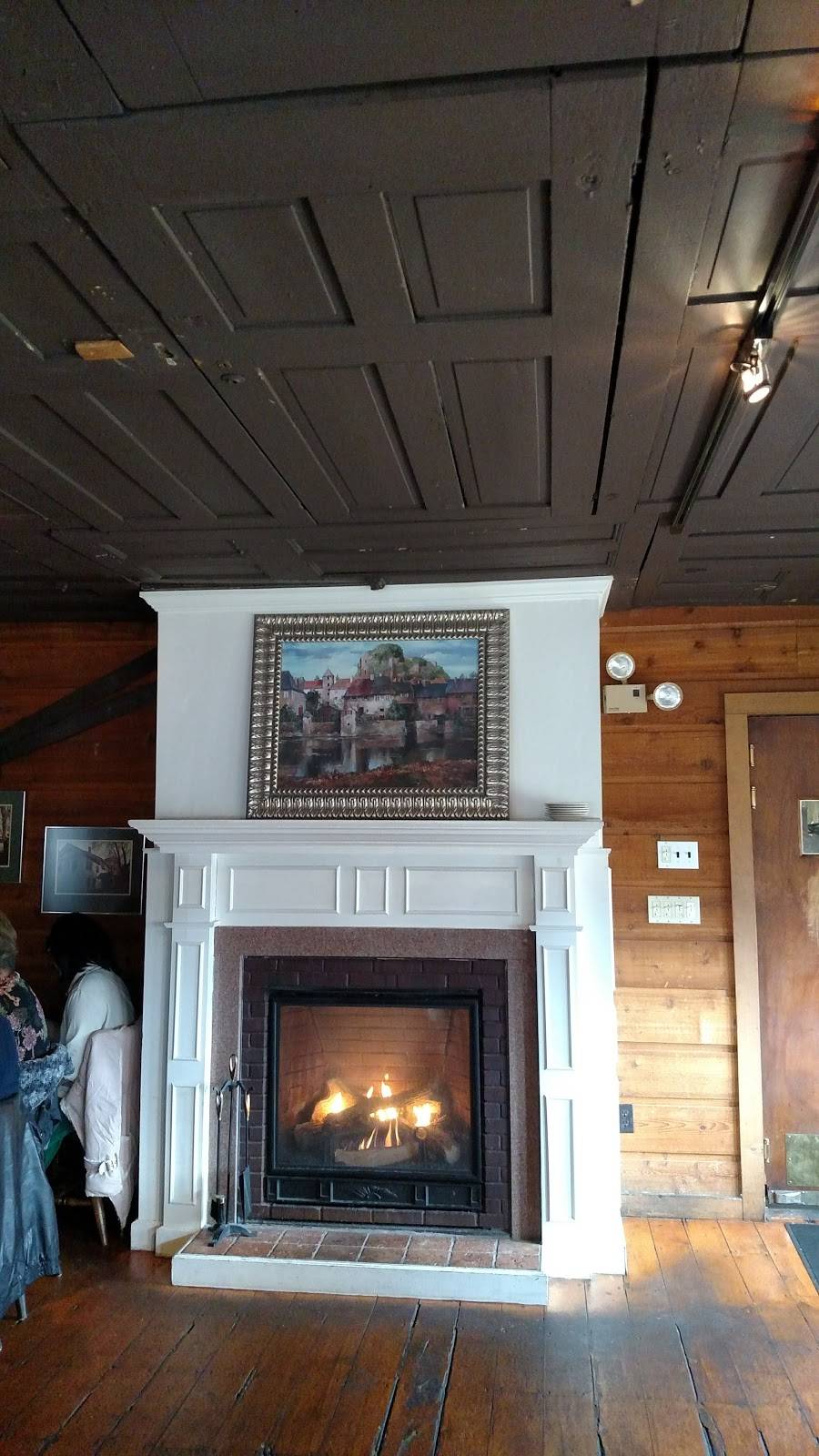 Landmark Inn | restaurant | 526 NY-94, Warwick, NY 10990, USA | 8459865444 OR +1 845-986-5444