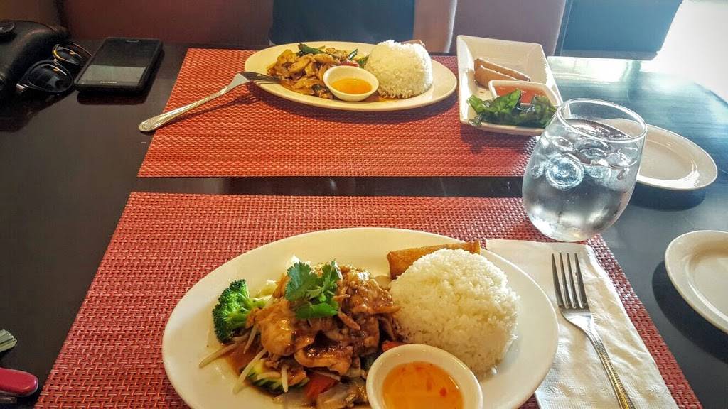 Ju Ju Thai Cuisine | restaurant | 235 W Main St, Turlock, CA 95380, USA | 2098158424 OR +1 209-815-8424