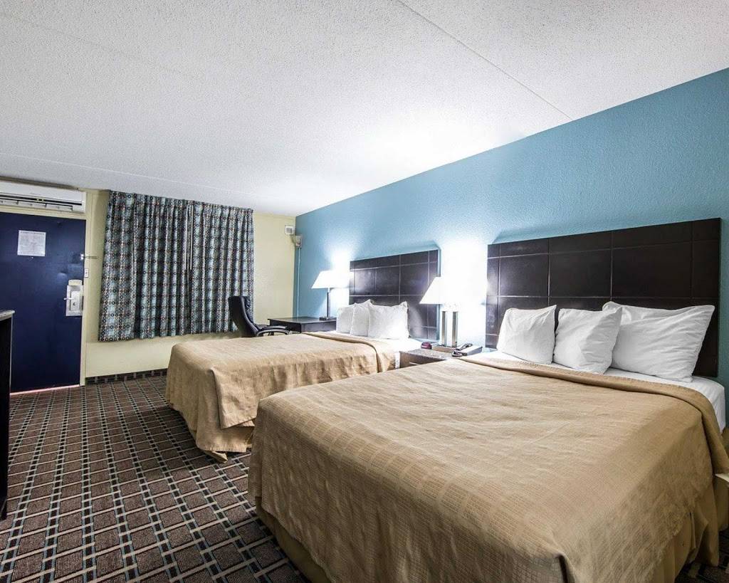 Inn & Suites | restaurant | 317 N Cedar Bluff Rd, Knoxville, TN 37923, USA | 8655318005 OR +1 865-531-8005