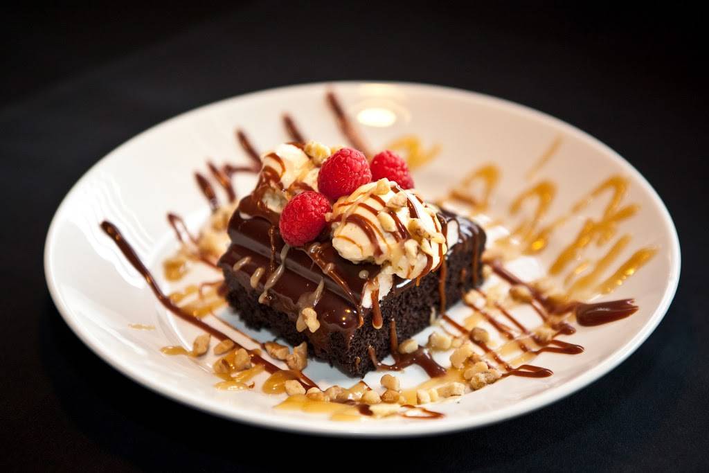 Sterlings Bistro | restaurant | 13905 Lakeside Cir, Sterling Heights, MI 48313, USA | 5865660627 OR +1 586-566-0627