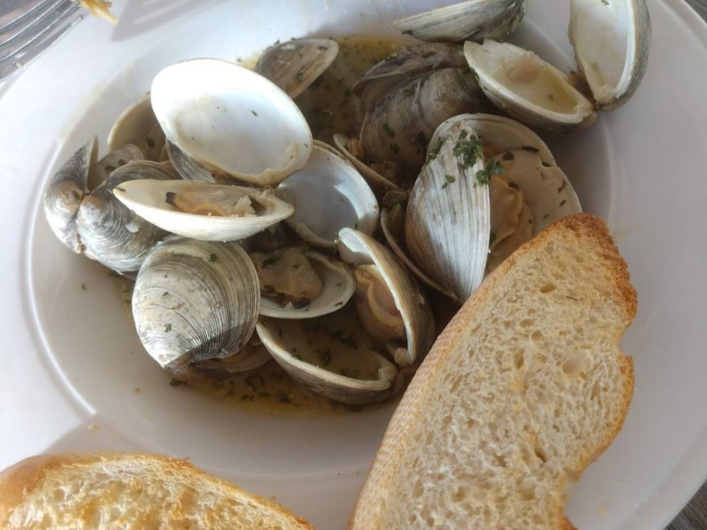 Headwaters Seafood & Grille | restaurant | 28510 Marlboro Ave Unit C, Easton, MD 21601, USA | 4104430471 OR +1 410-443-0471