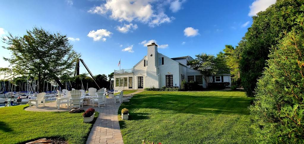 Wilmette Harbor Club | restaurant | 20 Harbor Dr, Wilmette, IL 60091, USA | 8472514234 OR +1 847-251-4234