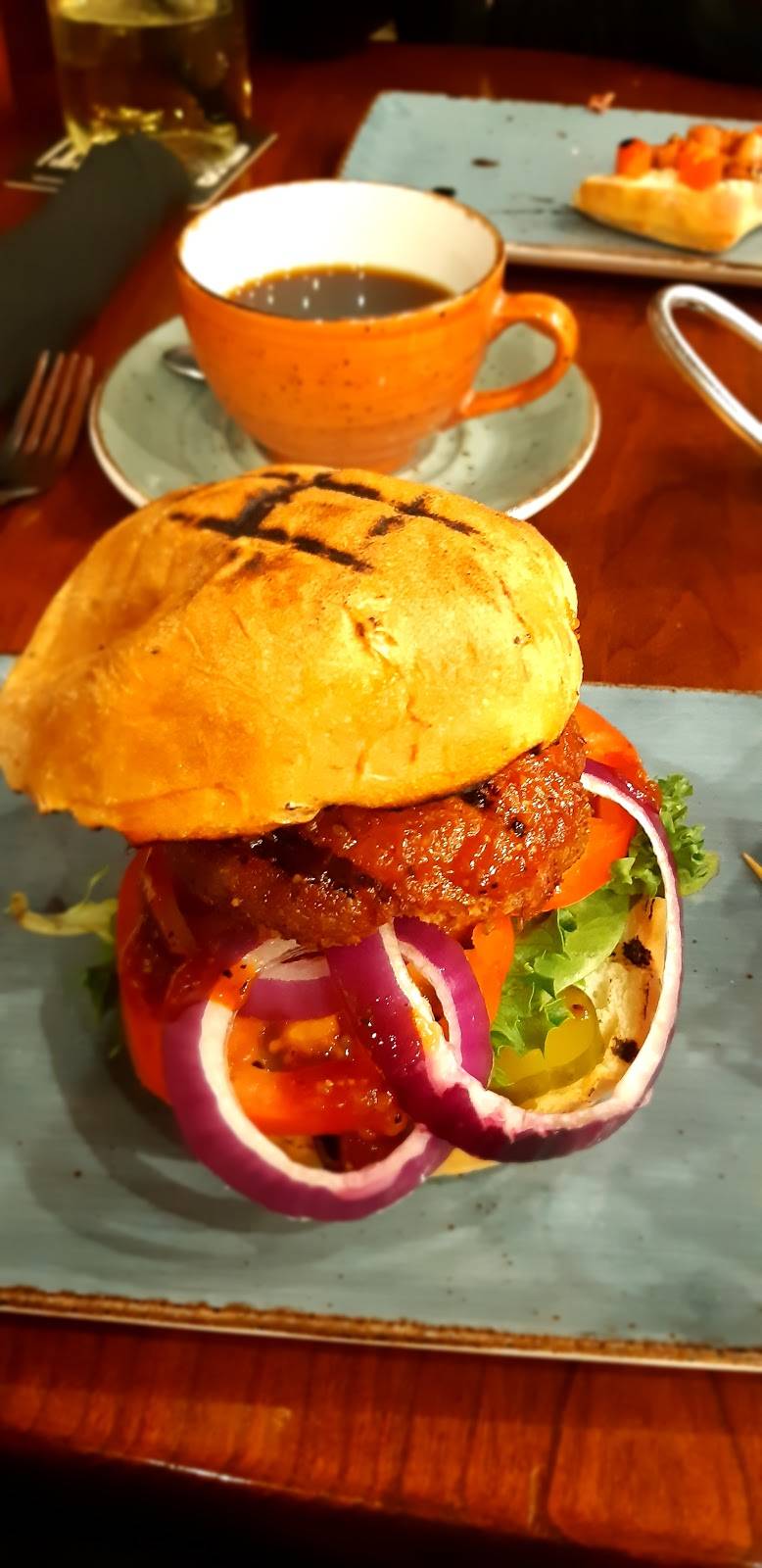 Kellys Kitchen Pub | restaurant | 5 Manitoba St, Bracebridge, ON P1L 1S4, Canada | 7056400222 OR +1 705-640-0222