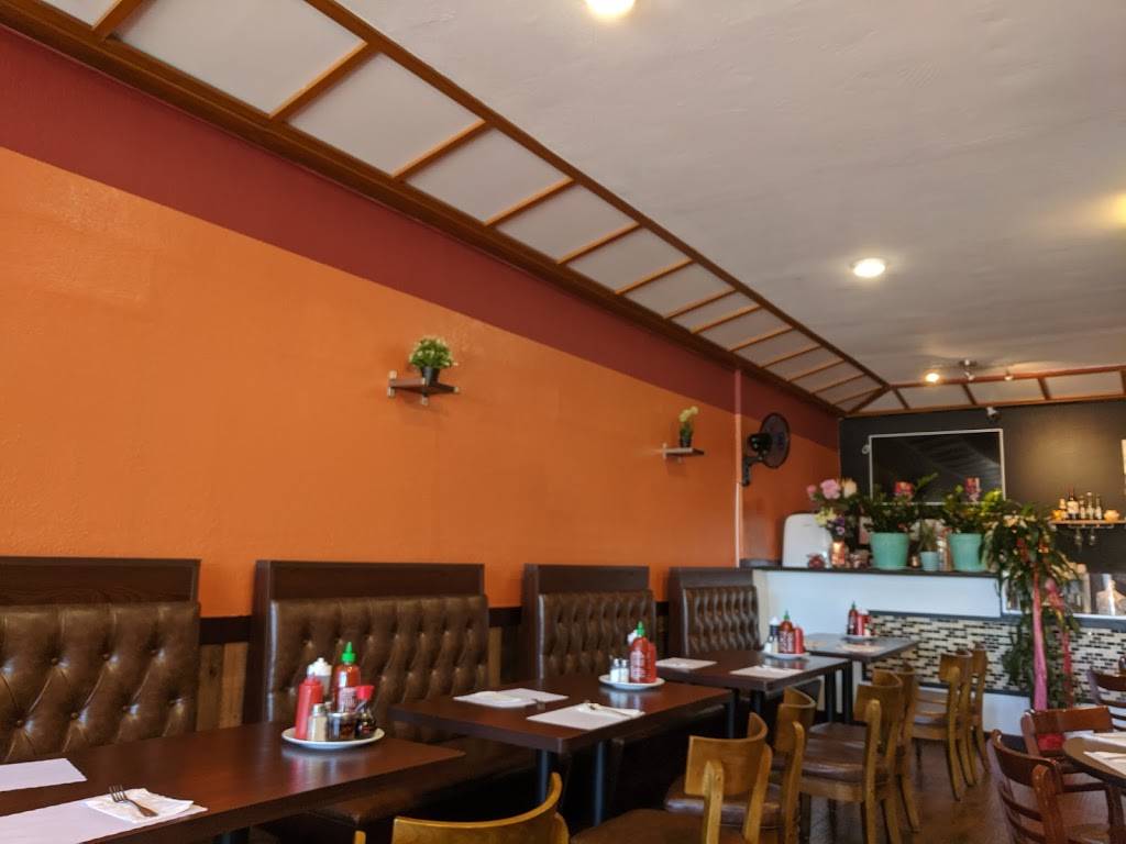 Pho Le | restaurant | 1301 San Pablo Ave, Berkeley, CA 94702, USA | 5105588367 OR +1 510-558-8367