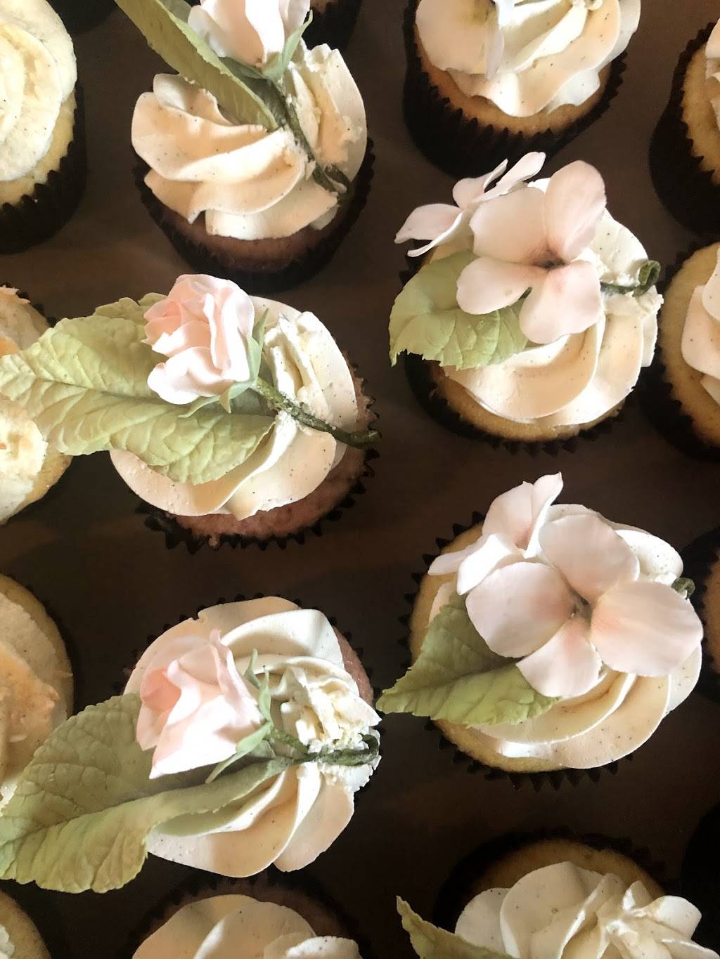 Small Town Pastry | bakery | 4572 Wyndham Dr, Bettendorf, IA 52722, USA | 5632328060 OR +1 563-232-8060