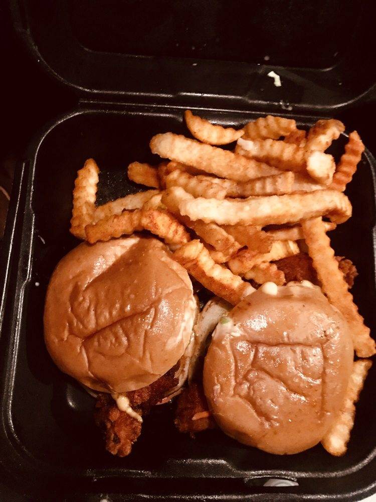 Angry Birdz | restaurant | 5065 Hollywood Blvd ste102, Los Angeles, CA 90027, USA | 3239282825 OR +1 323-928-2825