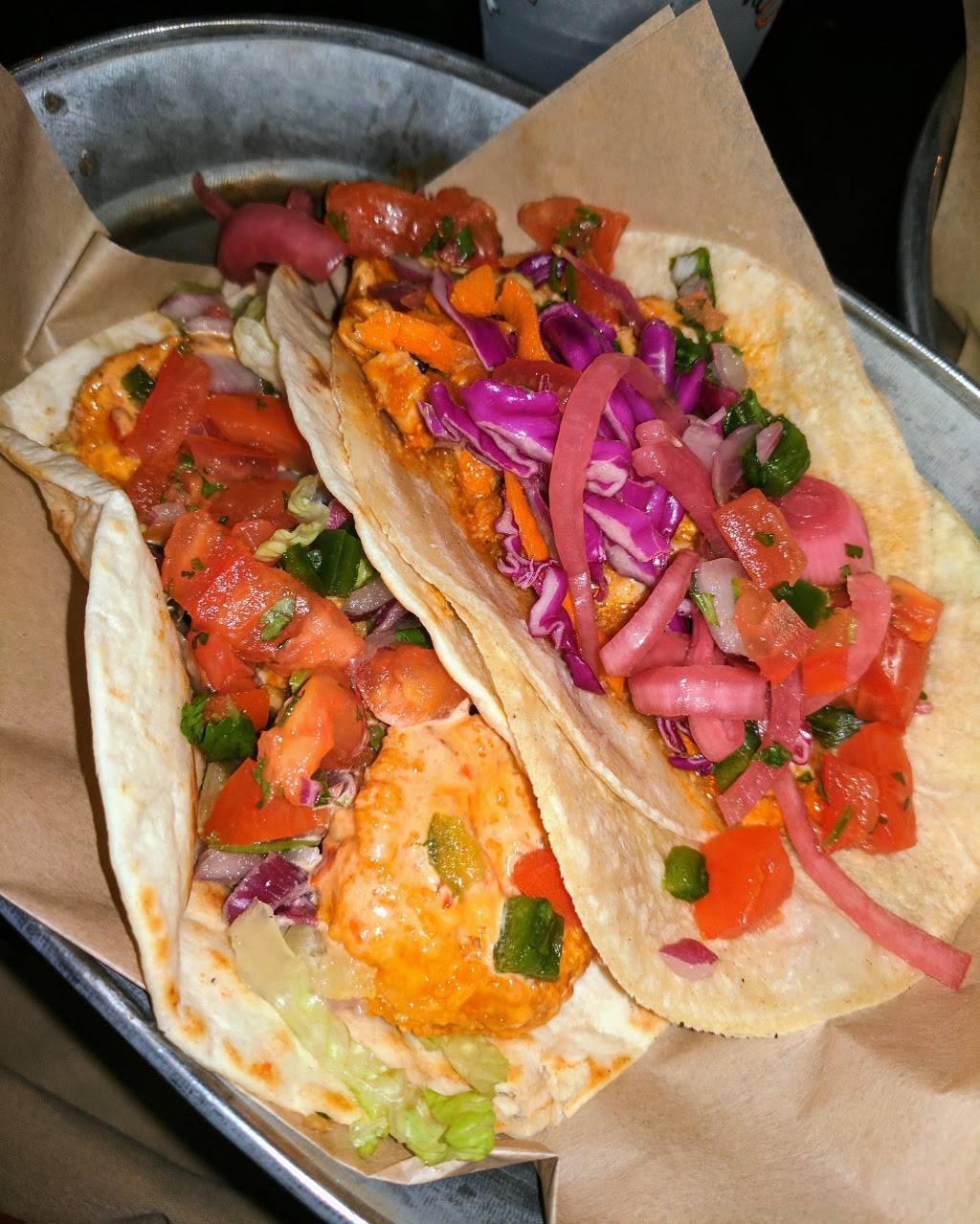 F.W. Sullivans | restaurant | 2401 W Main St, Richmond, VA 23220, USA | 8043088576 OR +1 804-308-8576