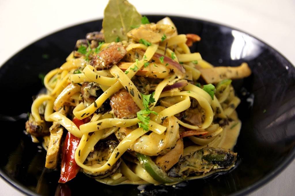 CPWS Fine Food & Spirits | restaurant | 2422 Stantonsburg Rd, Greenville, NC 27834, USA | 2527577756 OR +1 252-757-7756