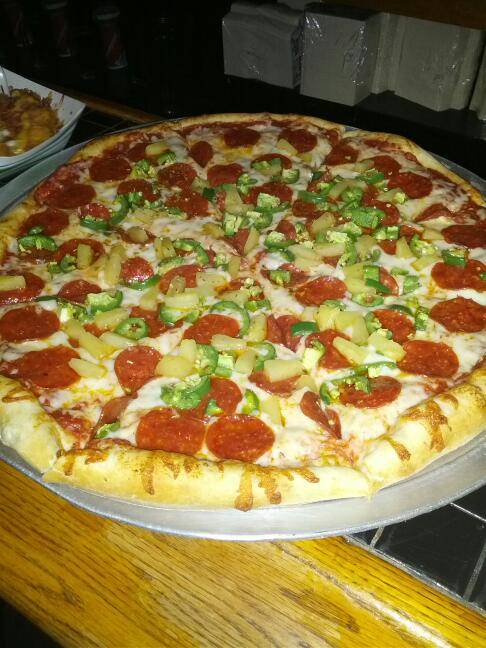 The Hood Bar and Pizzeria | restaurant | 74360 CA-111, Palm Desert, CA 92260, USA | 7606365220 OR +1 760-636-5220