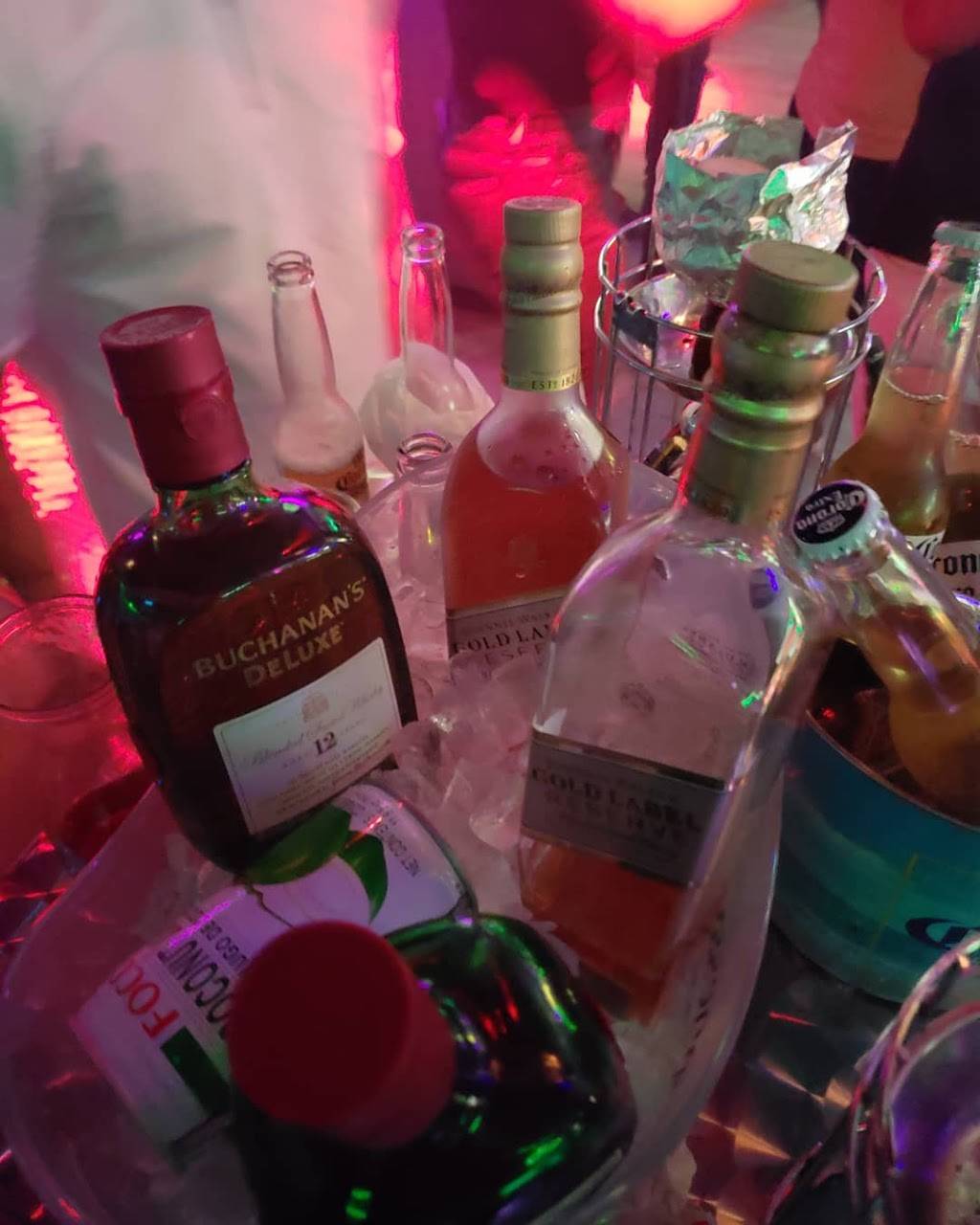 Sabana Lounge | restaurant | 1460 Westchester Ave, Bronx, NY 10472, USA | 7186207100 OR +1 718-620-7100