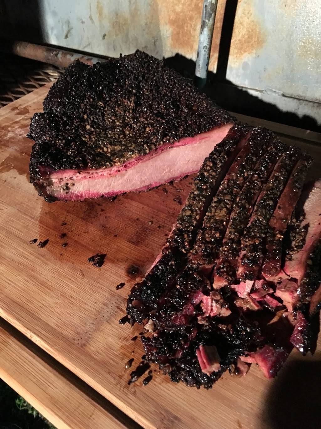 Louies BBQ | restaurant | Buda, TX, USA | 5126492727 OR +1 512-649-2727