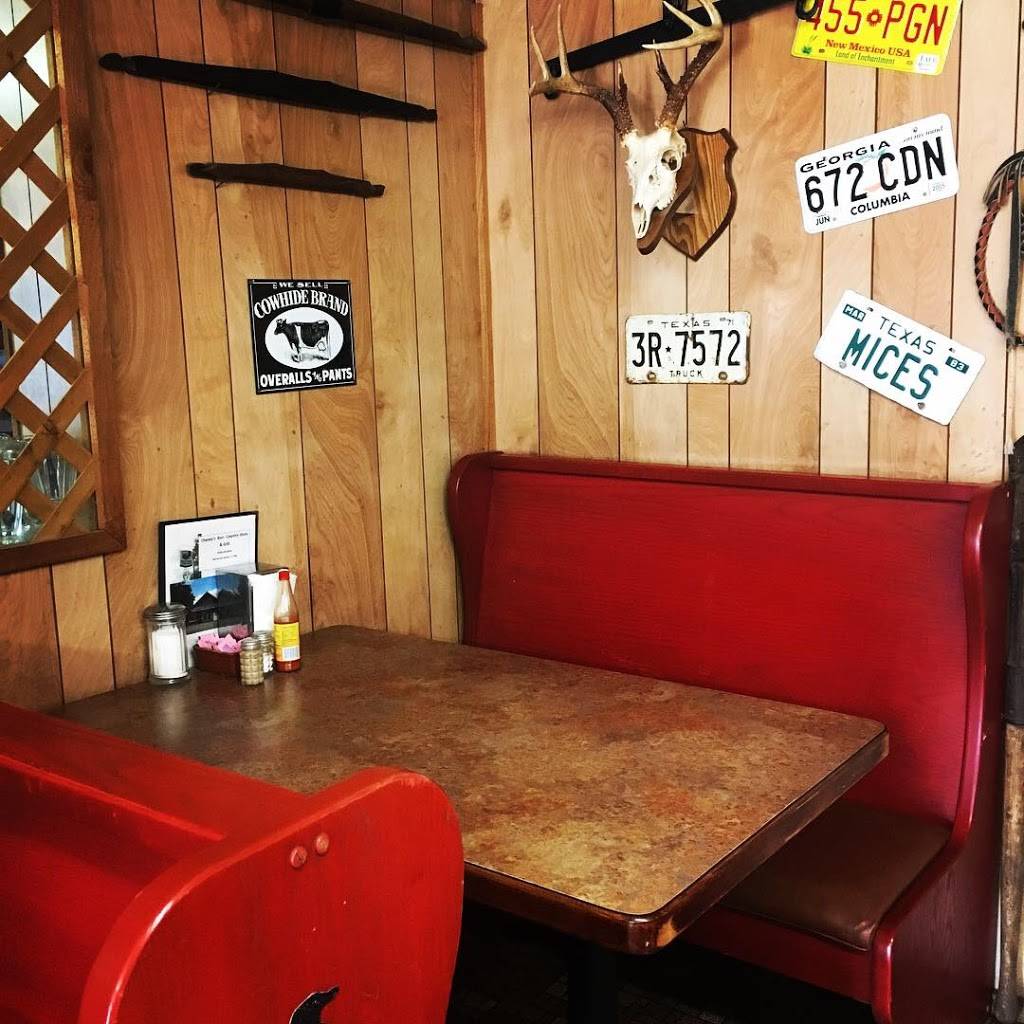 Burr Country Store & Grill | restaurant | 5203 Farm to Market Rd 1301, Wharton, TX 77488, USA | 9795328783 OR +1 979-532-8783