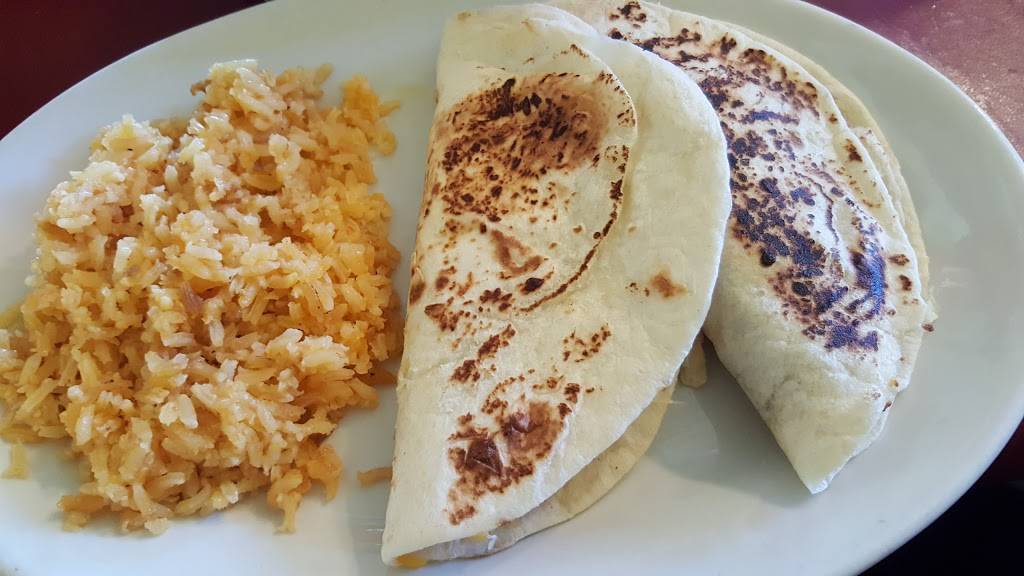 Lalas Mexican Food | restaurant | 1649 Farm to Market 1001, Mt Pleasant, TX 75455, USA | 9035750229 OR +1 903-575-0229