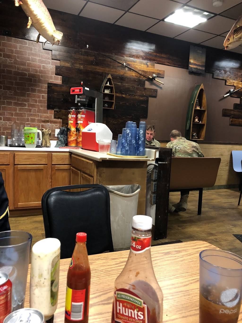 Dr Phils Catfish & Ribs | restaurant | 121 St Robert Blvd, St Robert, MO 65584, USA | 5733360184 OR +1 573-336-0184