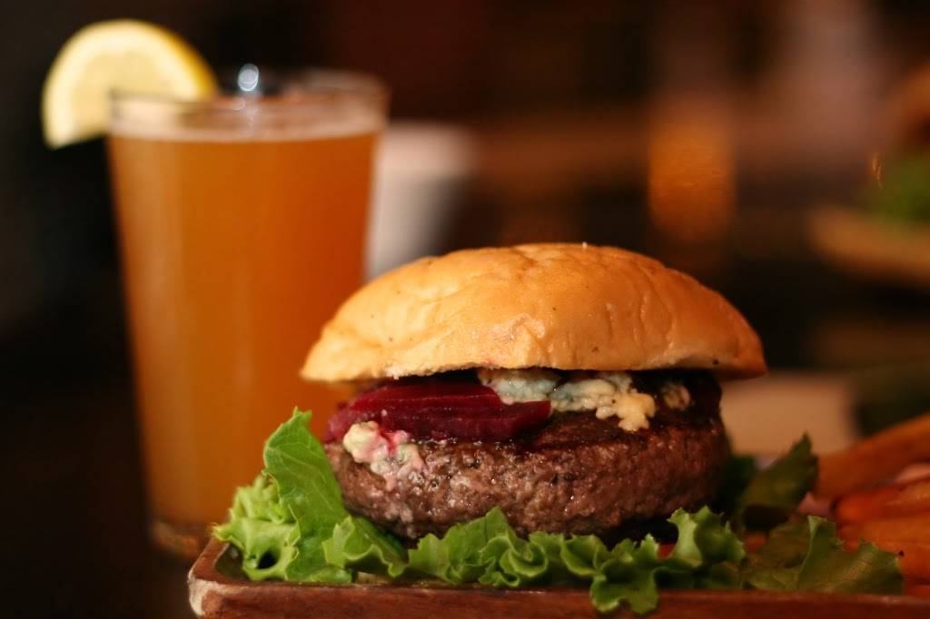 Bare Back Grill | restaurant | 4640 Mission Blvd, San Diego, CA 92109, USA | 8582747117 OR +1 858-274-7117