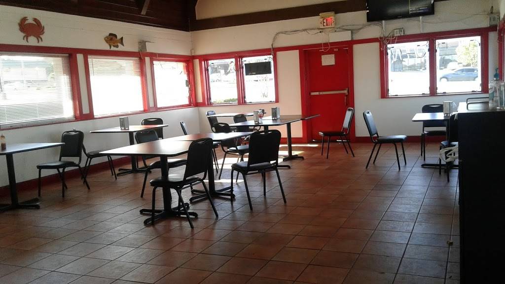 JJ Fish & Chicken | restaurant | 3302 W Camp Wisdom Rd, Dallas, TX 75237, USA | 9727801885 OR +1 972-780-1885