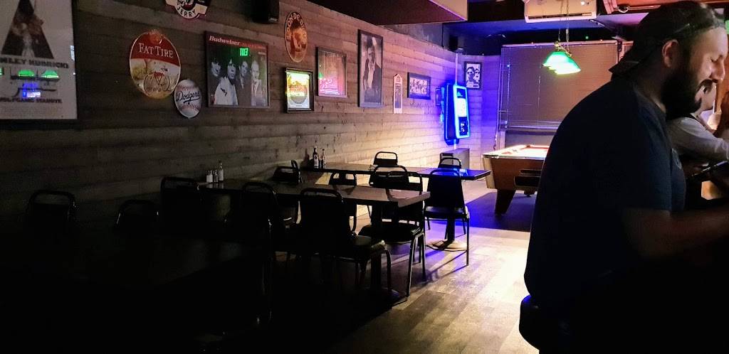 The Castle Sports Bar and Grill | restaurant | 2401 N Sepulveda Blvd, Manhattan Beach, CA 90266, USA | 3105450777 OR +1 310-545-0777