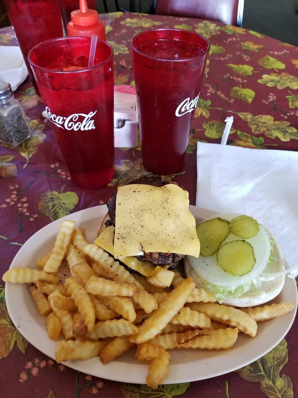 Baileyton Restaurant | restaurant | 1690 Baileyton Park, Greeneville, TN 37745, USA | 4232347862 OR +1 423-234-7862