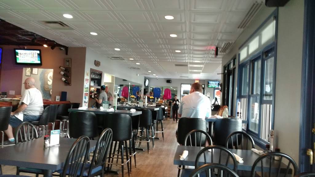 Smokies Grosse Ile On The Water Downriver MI | restaurant | 25555 W River Rd, Grosse Ile Township, MI 48138, USA | 7346726470 OR +1 734-672-6470