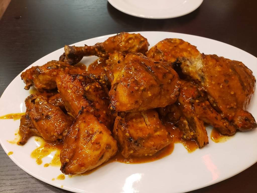 Chick Fiesta | restaurant | 5955 Latimer Dr, Mississauga, ON L5V 0B7, Canada | 9059975200 OR +1 905-997-5200