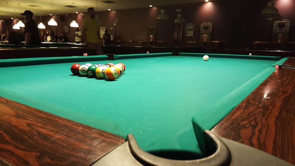 Towne Billiards Inc | restaurant | 17 Marne St, Hamden, CT 06514, USA | 2032817665 OR +1 203-281-7665