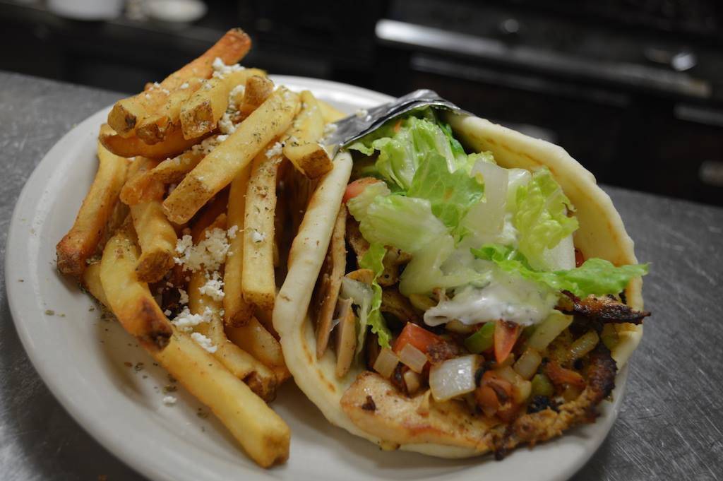 Athens Family Restaurant | restaurant | The Colannade Plaza, 2300 Bee Ridge Rd unit 301, Sarasota, FL 34239, USA | 9417064121 OR +1 941-706-4121