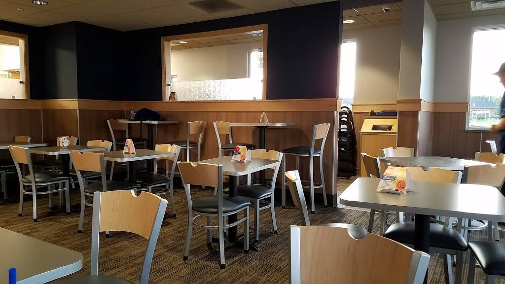 Culvers | restaurant | 8143 Golden Link Blvd, Macedonia, OH 44067, USA | 3304680511 OR +1 330-468-0511