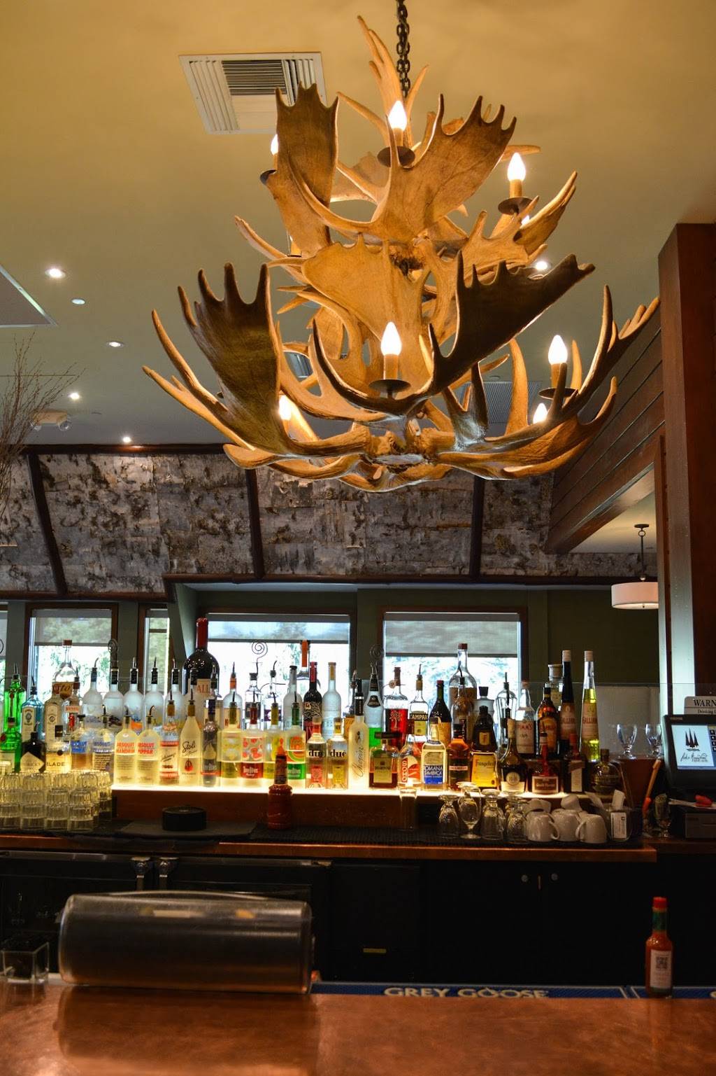 Bin 189 | restaurant | 27984 CA-189, Lake Arrowhead, CA 92352, USA | 9097443056 OR +1 909-744-3056