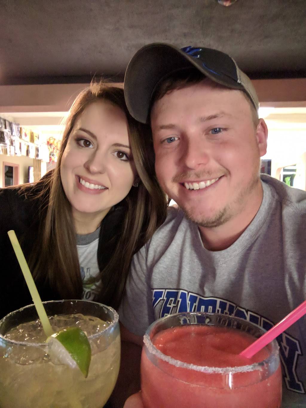 Taco Express Latinoamericana | restaurant | 1115 N Main St, Hopkinsville, KY 42240, USA | 2708878633 OR +1 270-887-8633