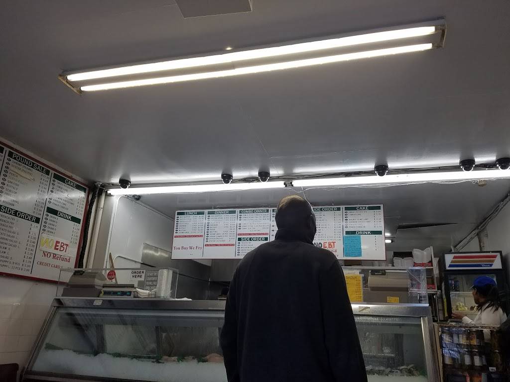 Imperial Fish Market | restaurant | 257 W Imperial Hwy, Los Angeles, CA 90061, USA | 3237799001 OR +1 323-779-9001