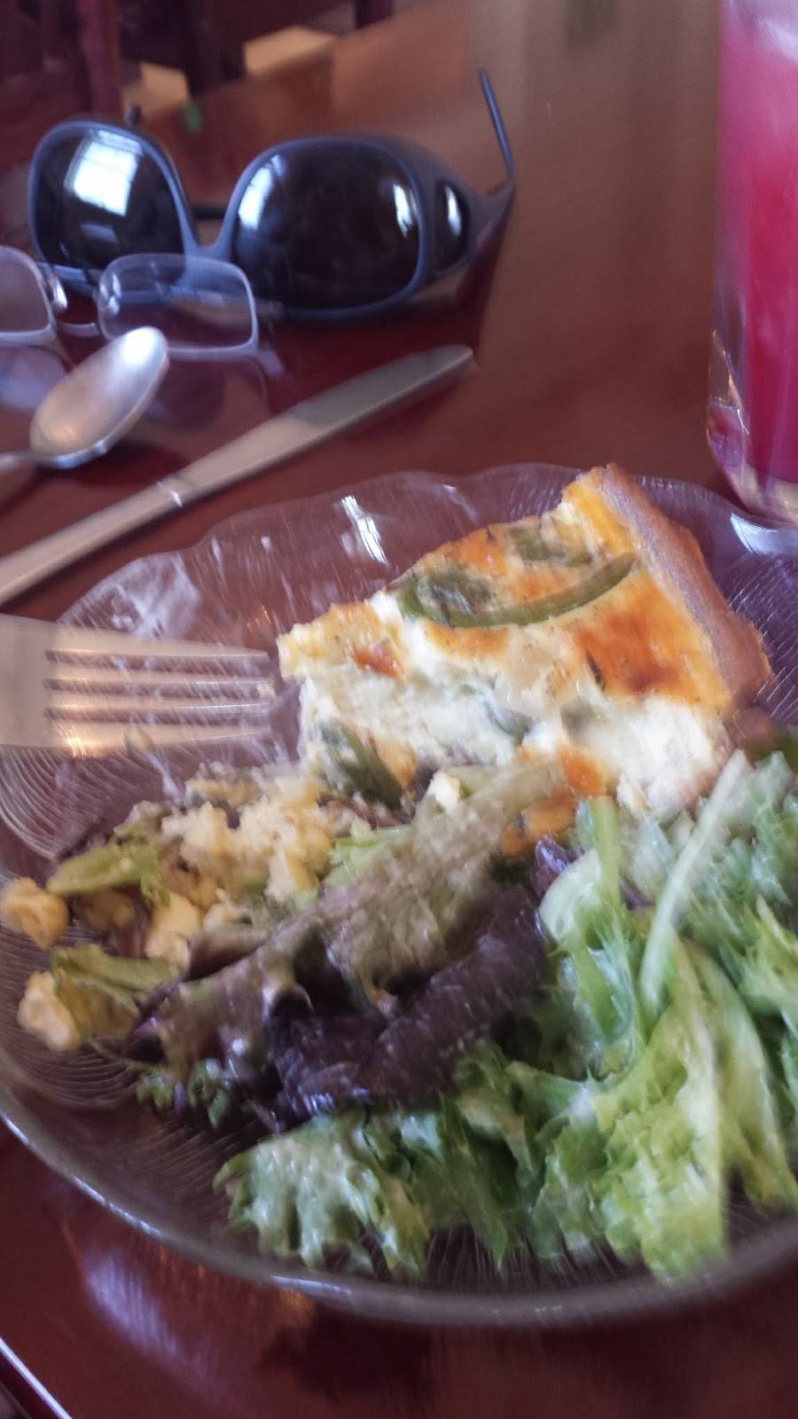 Savory Maine Dining & Provisions | restaurant | 11 Water St, Damariscotta, ME 04543, USA | 2075632111 OR +1 207-563-2111